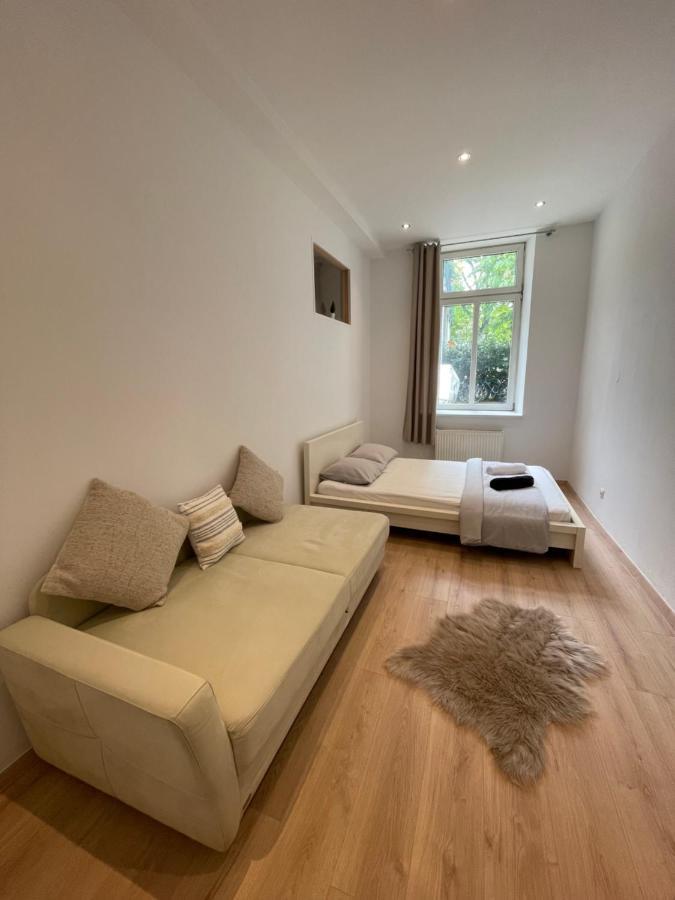 Cozy 8-Person Home In Vienna Located At Haberlgasse 82 N1 Extérieur photo