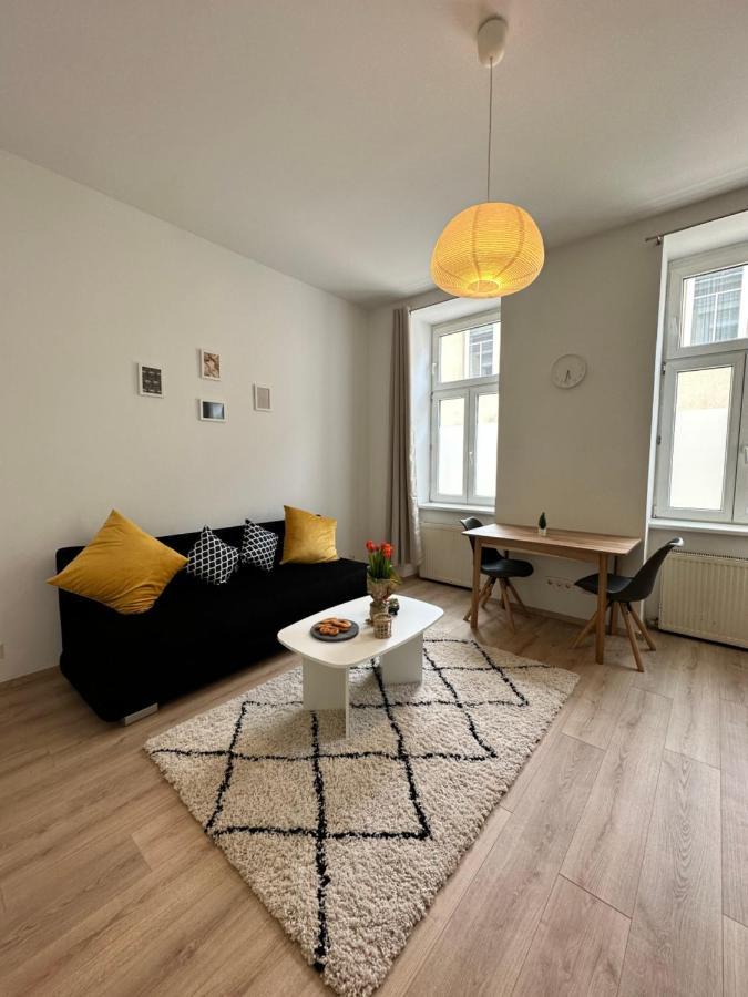 Cozy 8-Person Home In Vienna Located At Haberlgasse 82 N1 Extérieur photo
