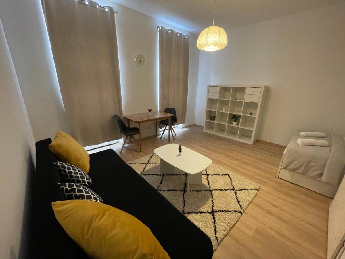 Cozy 8-Person Home In Vienna Located At Haberlgasse 82 N1 Extérieur photo